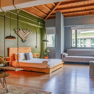 Hotel Selina